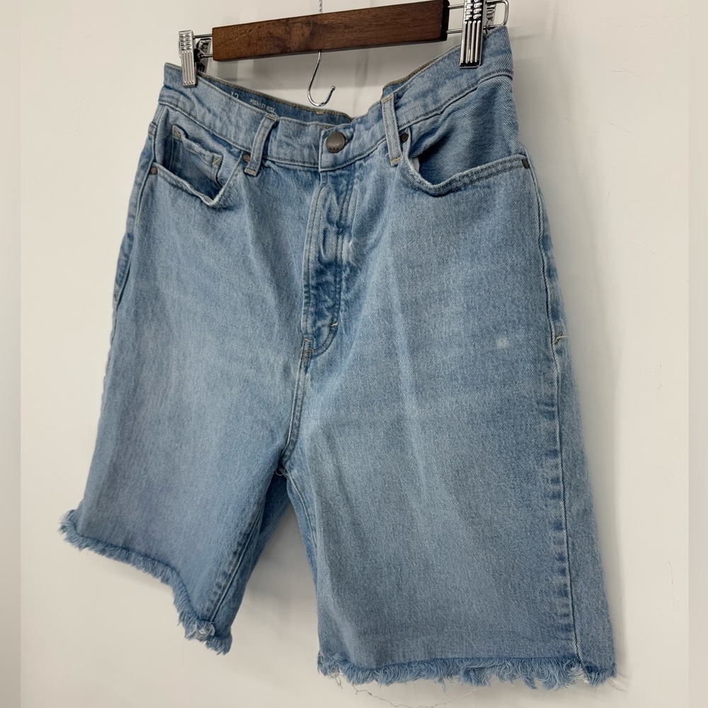 A.N.A. Women's Highest Rose 9Inch Inseam Denim Bermuda Button Fly Shorts Size 12 - Picture 2 of 6